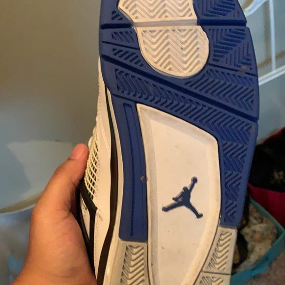 Jordans 3 & 4s Size 11 - Picture 5 of 8